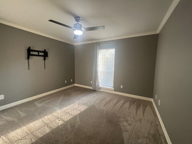 Building Photo - BAY HILLS SUBDIVISION. BENTON SCHOOLS