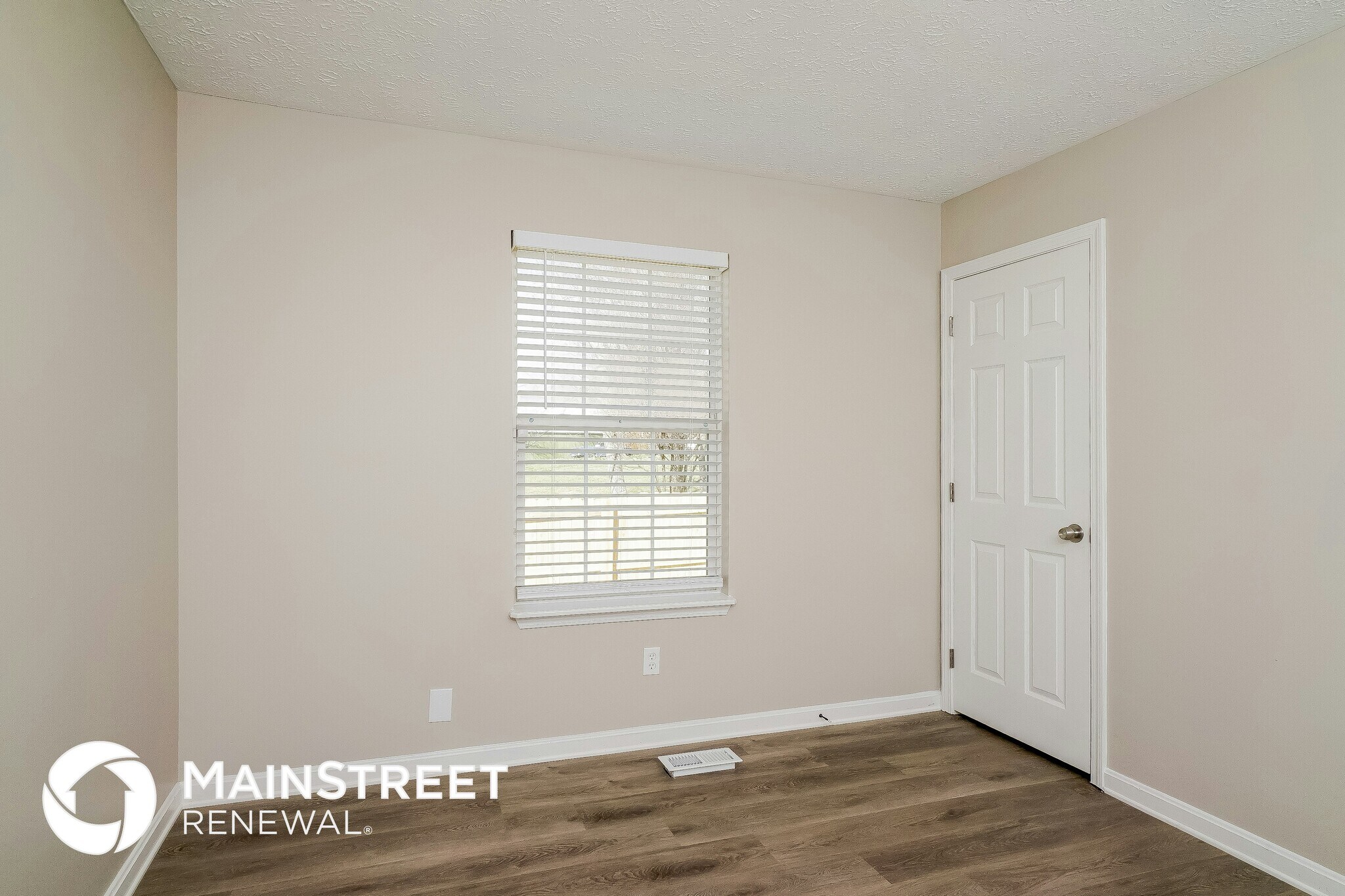 Building Photo - 139 Clover Cove Dr