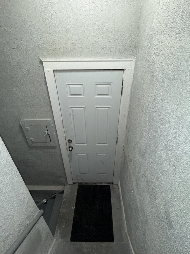 Building Photo - 18882 Marx St