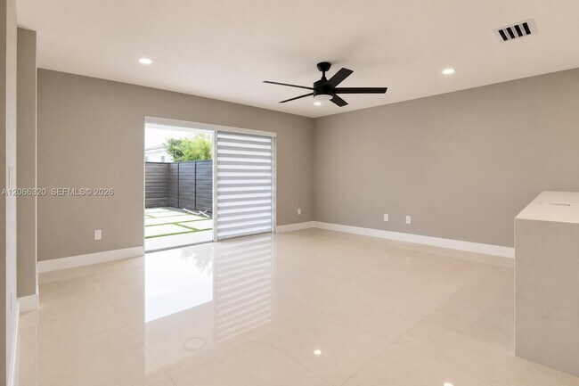 Building Photo - 16354 SW 48th Terrace