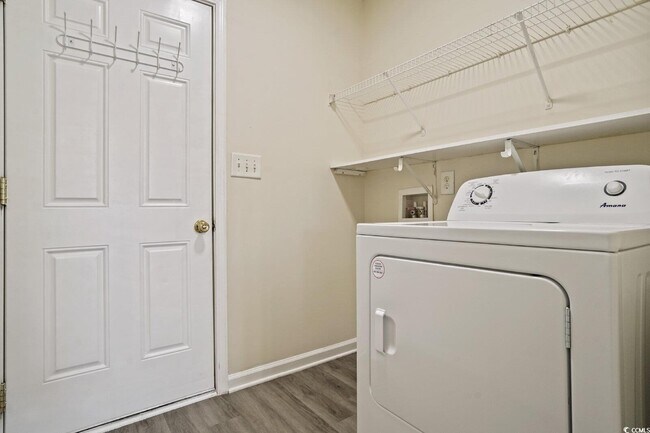 Building Photo - 3096 Rockwater Cir