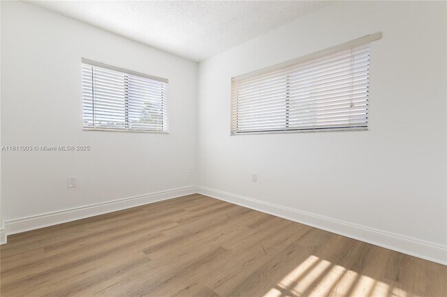 Building Photo - 8420 SW 133rd Avenue Rd