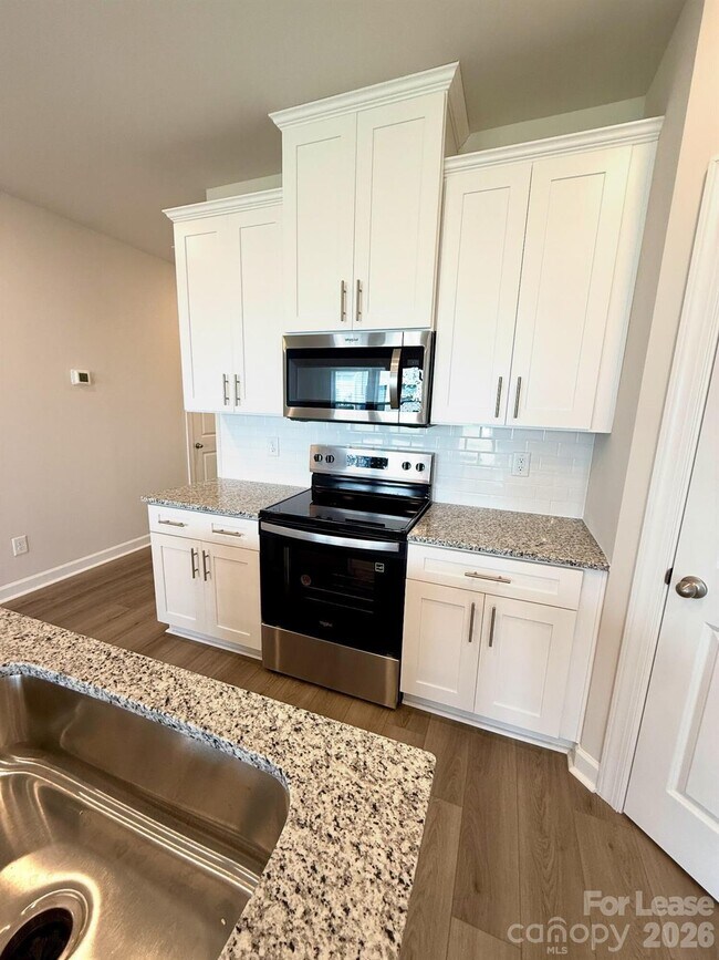 Building Photo - 1719 Braemar Vlg Dr