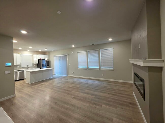 Building Photo - 21118 Meridian Dr SE