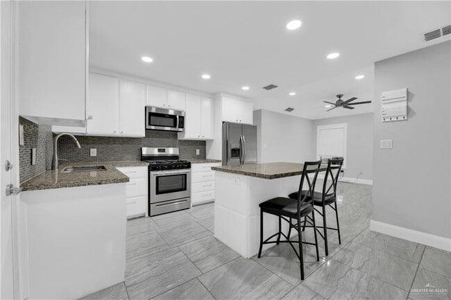 Building Photo - 21 N Missouri Ave