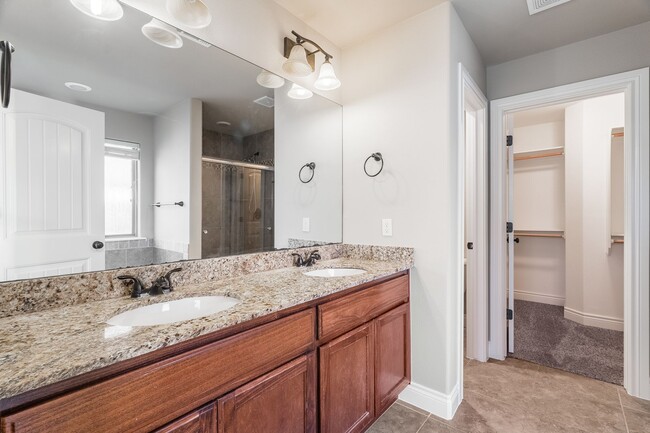 Building Photo - Charming 3-Bedroom Home for Rent in Springdale!