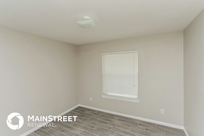 Building Photo - 3164 Kingswood Ct