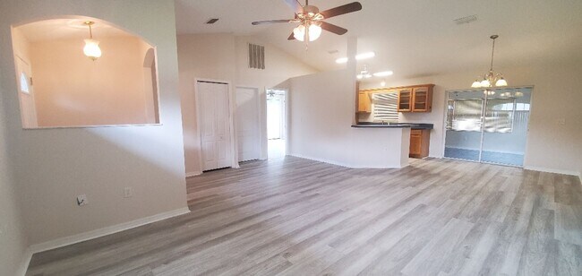 Building Photo - 4047 Cannon Ct