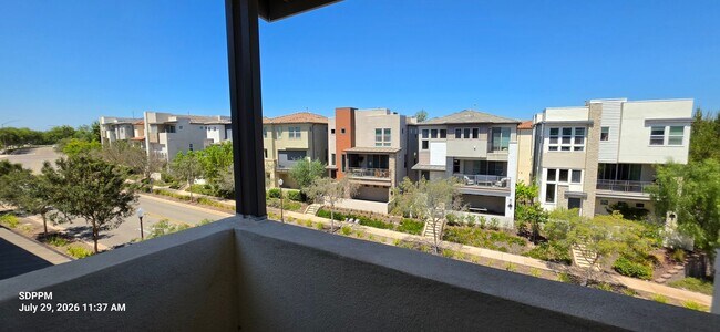 Building Photo - 4S RANCH/ DEL SUR - SAN DIEGO -  Very Nice 4 Bedroom / 4 Bath House.  AVAILABLE NOW!