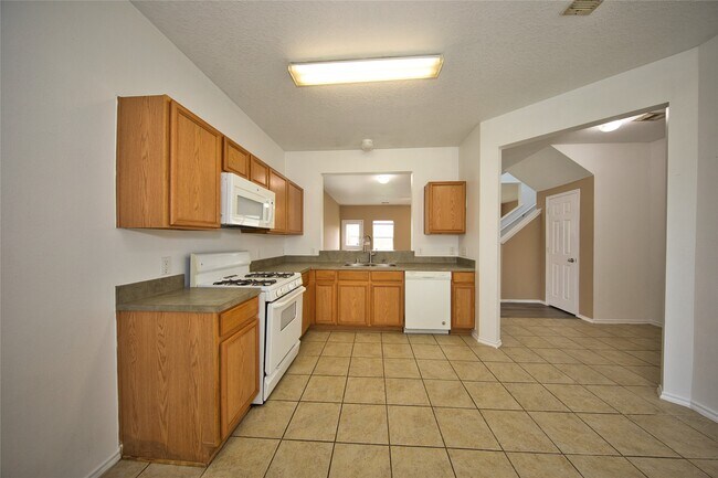 Building Photo - 18851 Sandelford Dr