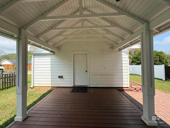 Building Photo - 10391 Emmanuel St