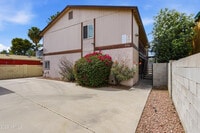 Building Photo - 436 W Clark St