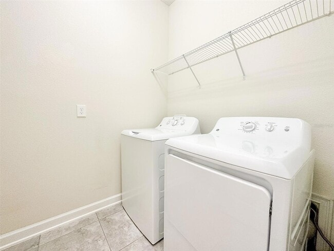 Building Photo - 15149 Night Heron Dr