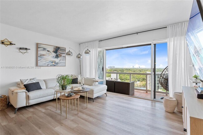 Building Photo - 2451 Brickell Ave