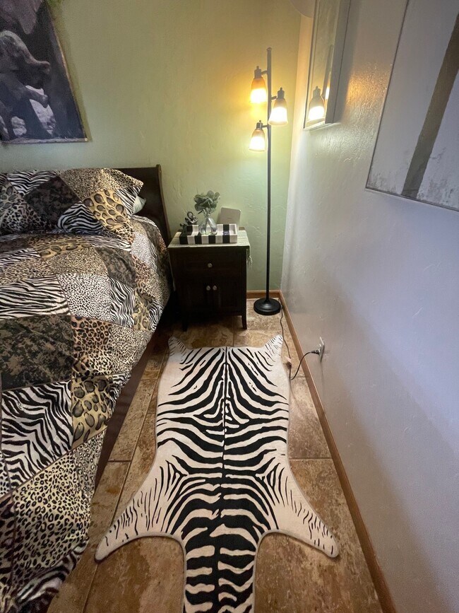 Building Photo - 4350 N Agua Fria Dr