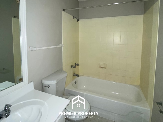 Building Photo - Spacious 4BR Family Home in Raleigh | Modern Tile Floors & Spacious Backyard