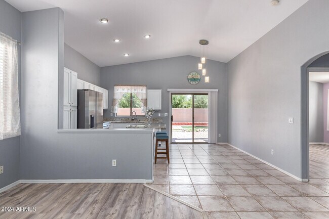 Building Photo - 4333 S Rim Ct