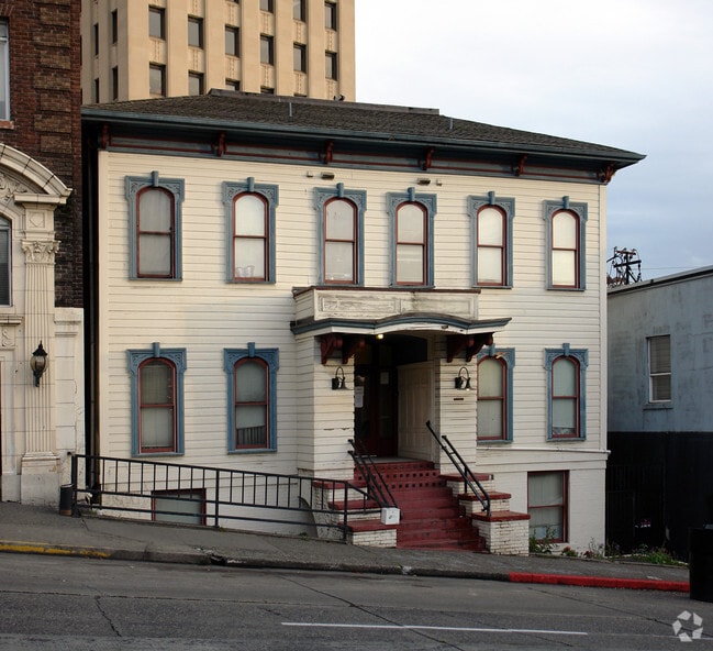 Building Photo - The Exley