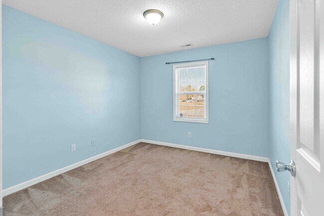 Building Photo - 105 Gamble Way