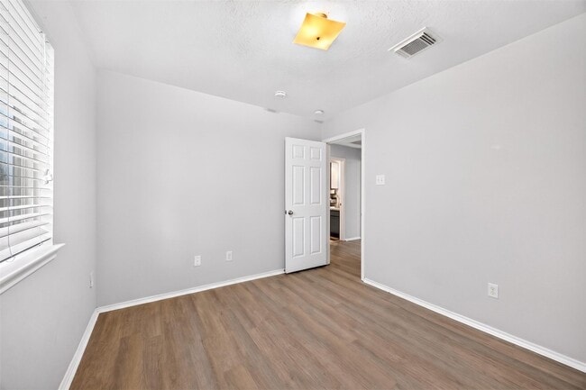 Building Photo - 7219 Avocet Ln