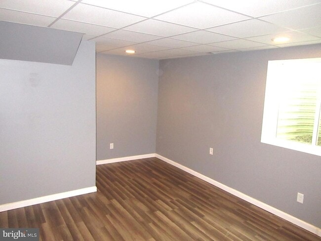 Building Photo - 19 Karina Ct