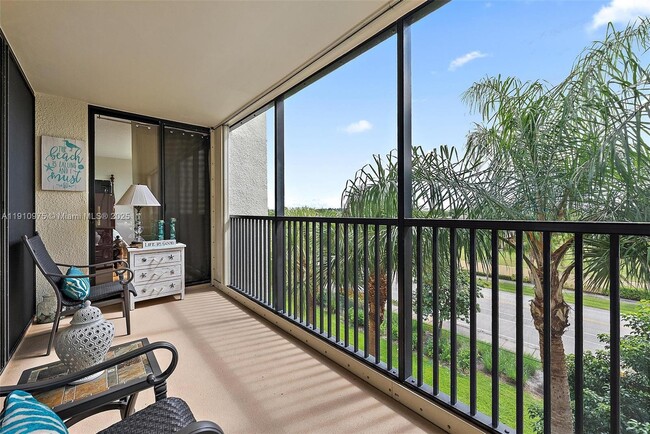 Building Photo - 1605 S US Hwy 1