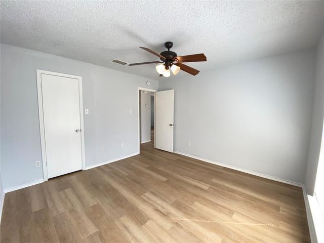 Building Photo - 209 Hickory Springs Dr