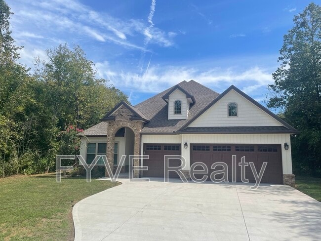 Primary Photo - 120 Utsesti Way