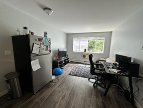 Building Photo - 2545 N Cramer St