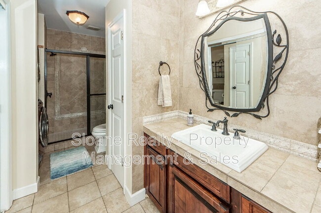 Building Photo - 834 Harbor Pl Dr
