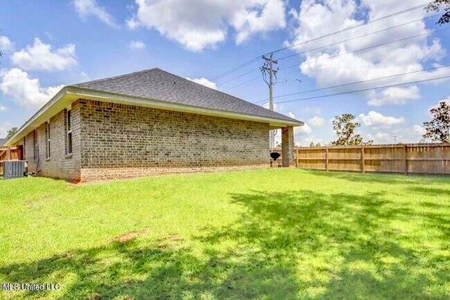 Building Photo - 14034 Old Mossy Trl