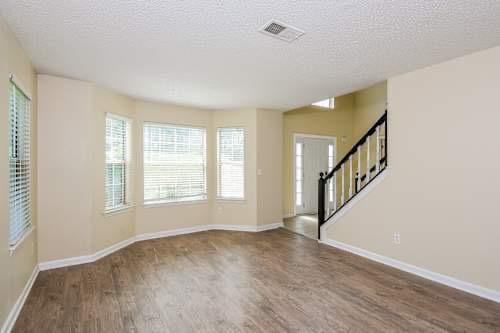 Building Photo - 733 Trigg Lake Ct