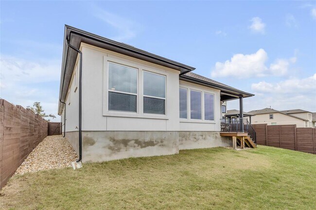 Building Photo - 8517 Grenadier Dr