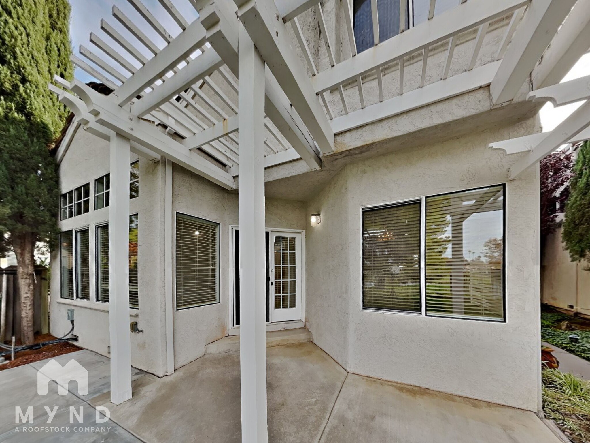 Building Photo - 2795 Cherry Hills Dr