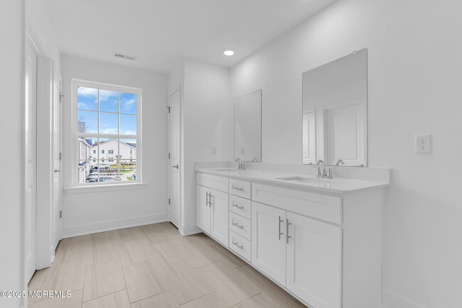 Building Photo - 141 Woolley Ct