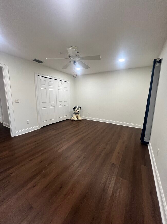 Building Photo - 7457 Regina Way