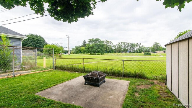 Building Photo - 1203 Commonwealth Ave