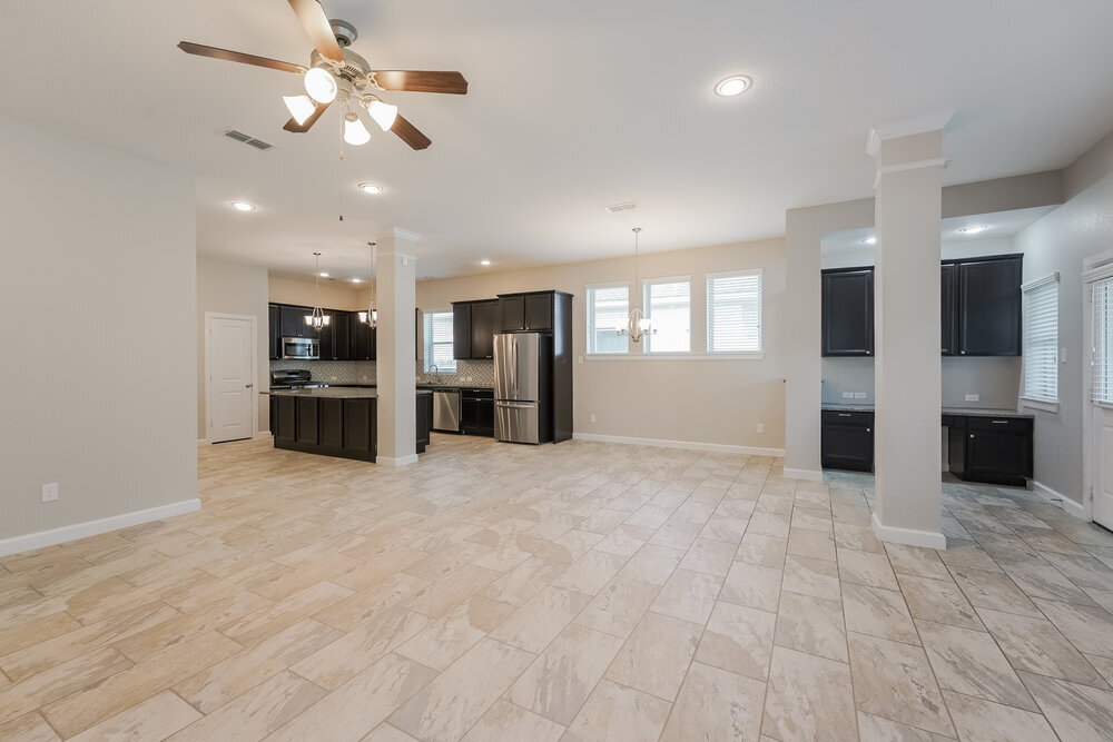 Building Photo - 415 Rocky Briar Ct
