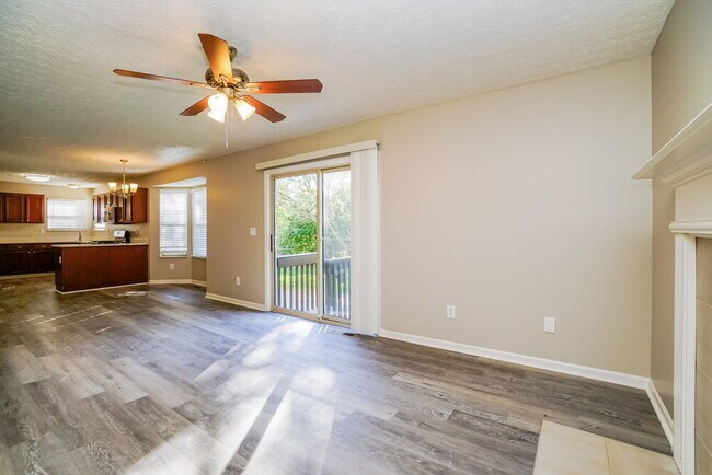 Building Photo - 6134 Northcliff Blvd