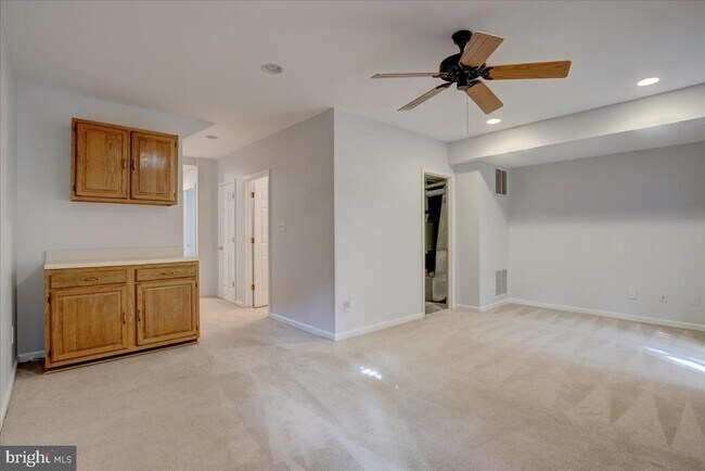 Building Photo - 12307 Sleepy Lake Ct