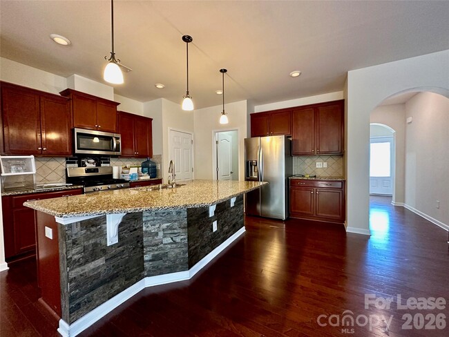 Building Photo - 1218 Clingman Dr