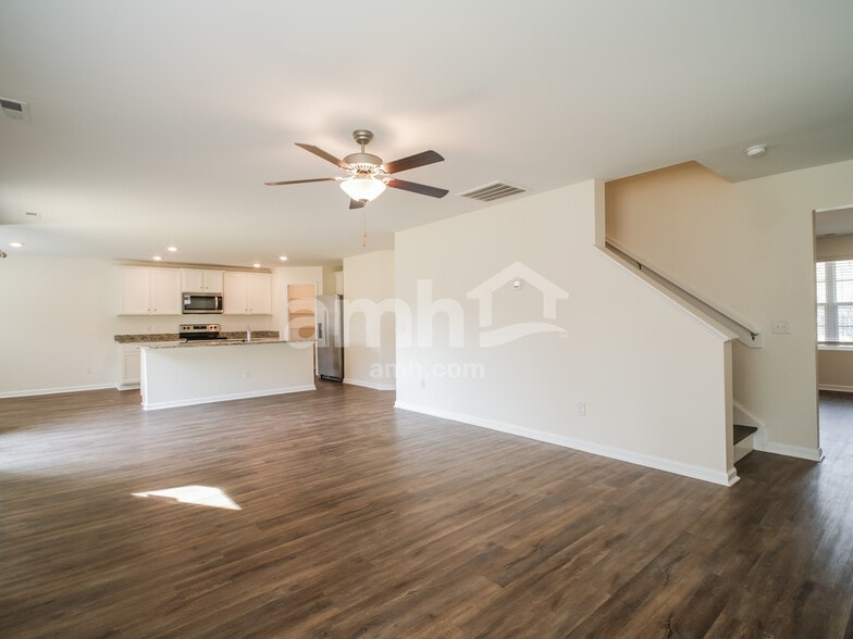 Building Photo - 1010 Jt Westfield Dr