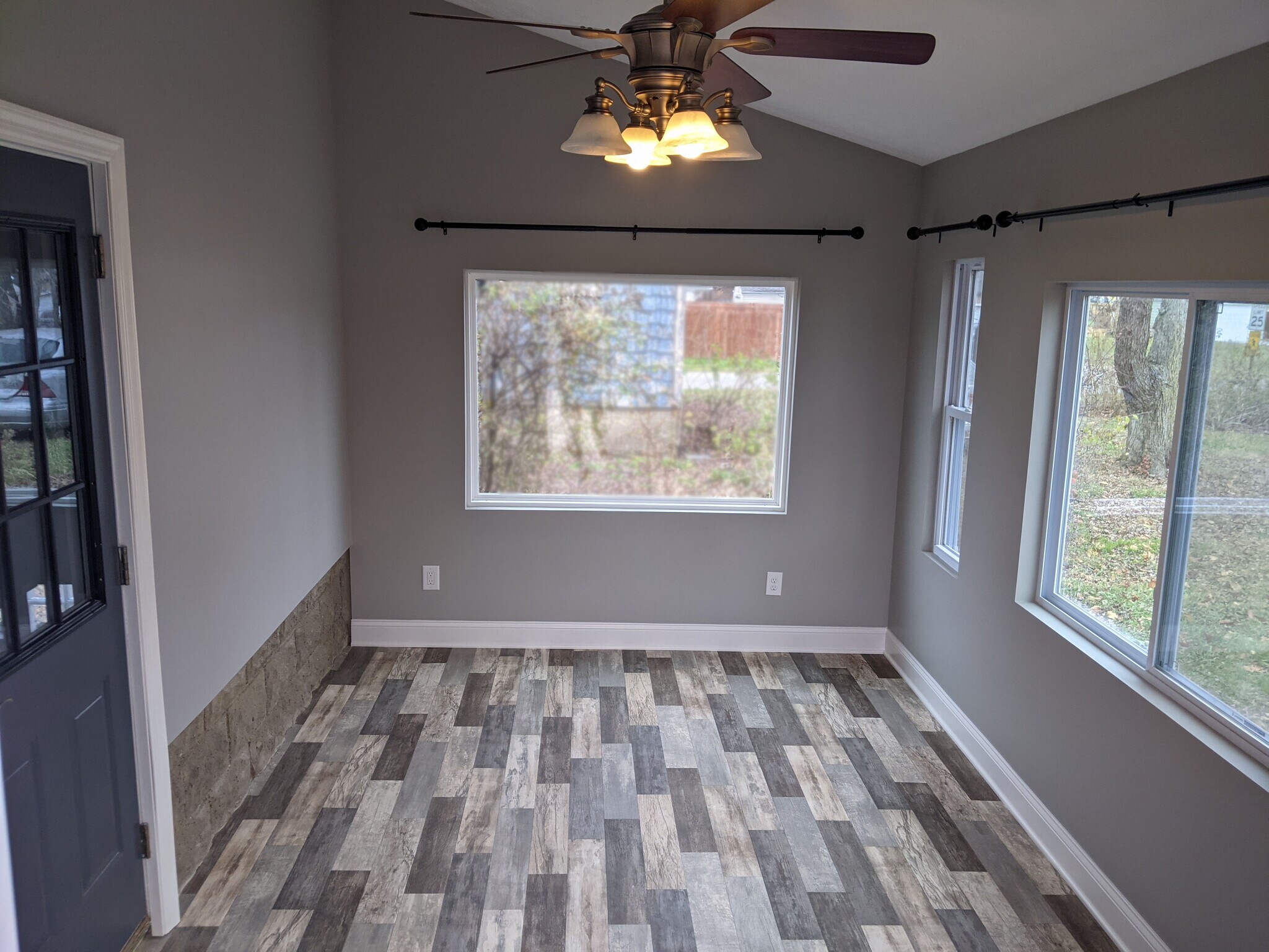 Building Photo - 3312 Middlebranch Ave NE