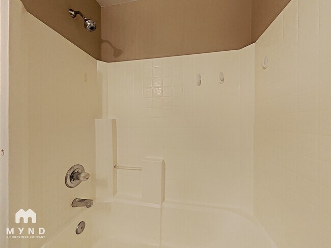 Building Photo - 8128 W Mission Ln