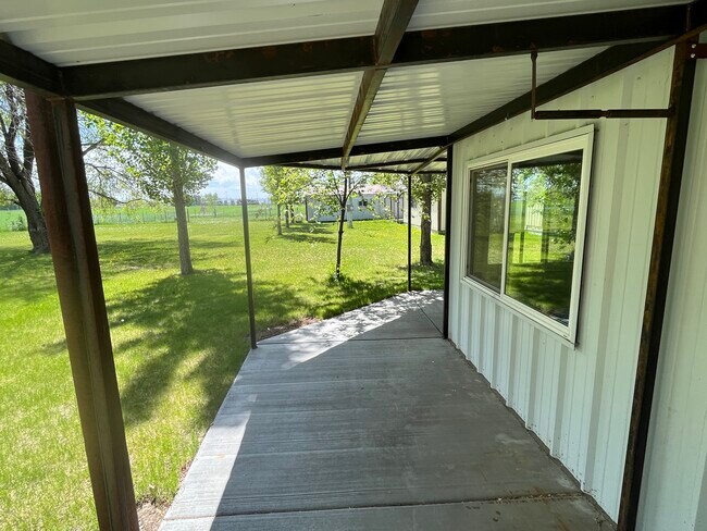Building Photo - 226 North Rigby