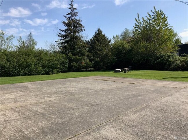 Building Photo - 2924/2926 Moore St