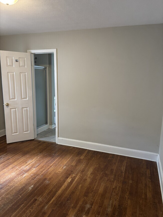 Building Photo - 2315 Bethabara Haven Dr