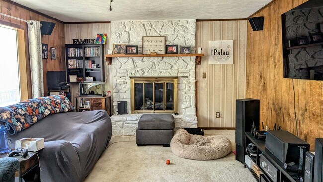 Building Photo - 1012 Fairwater Cir