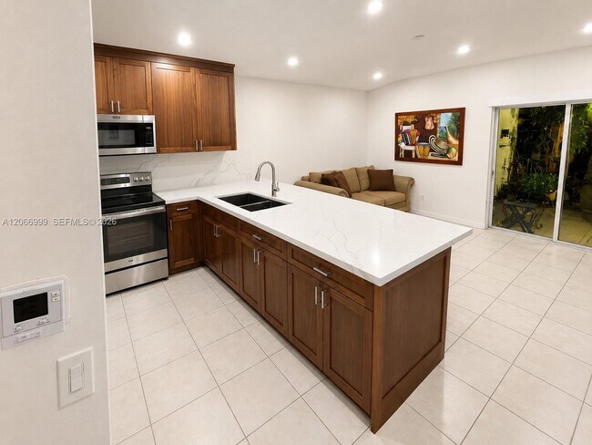 Building Photo - 13923 SW 151st Ave
