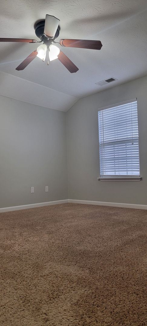 Building Photo - Say Hello to Your New Home! 3 Bedroom/2.5 Bath